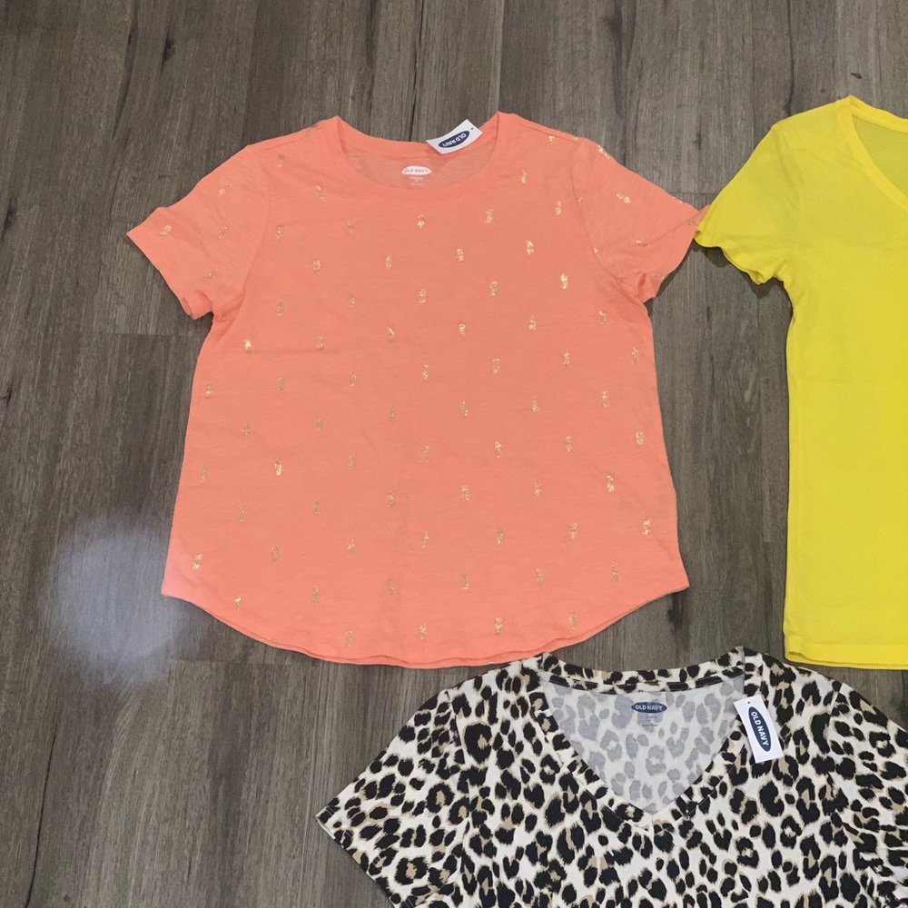 NWT-BUNDLE OF TEE’s- Size Medium - Picture 6 of 10